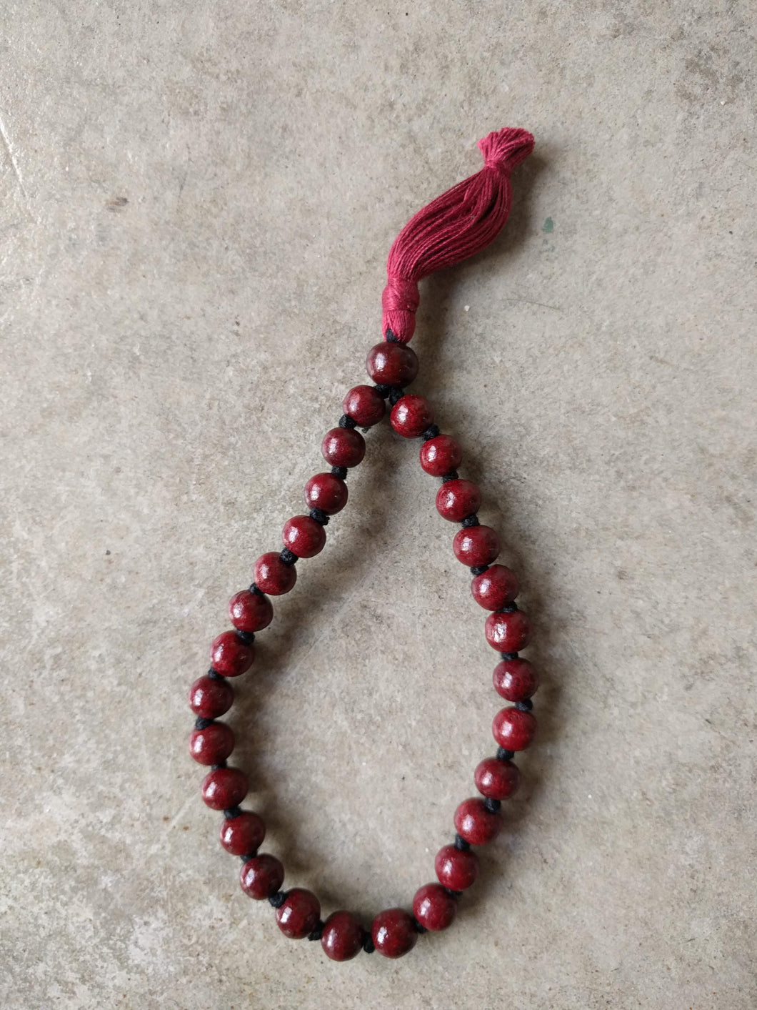 Rosewood 27 bead knotted